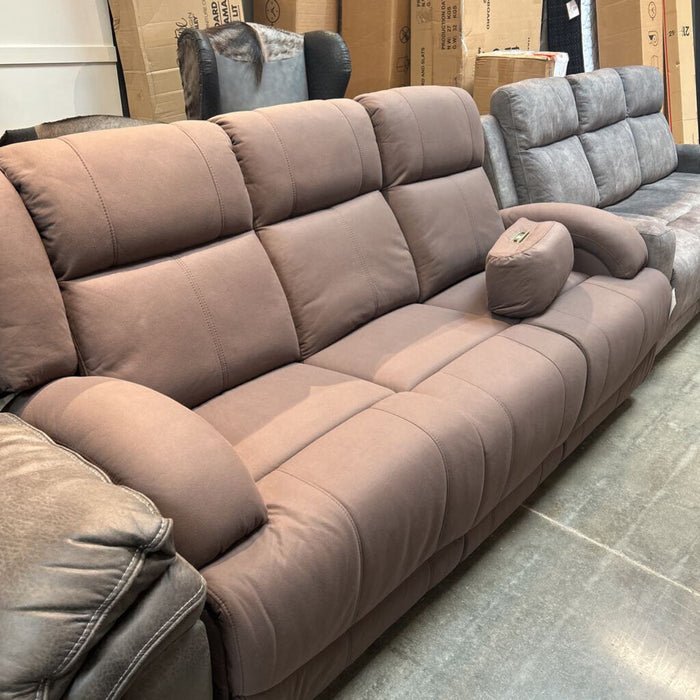 9207 Camryn Sofa (IKH)