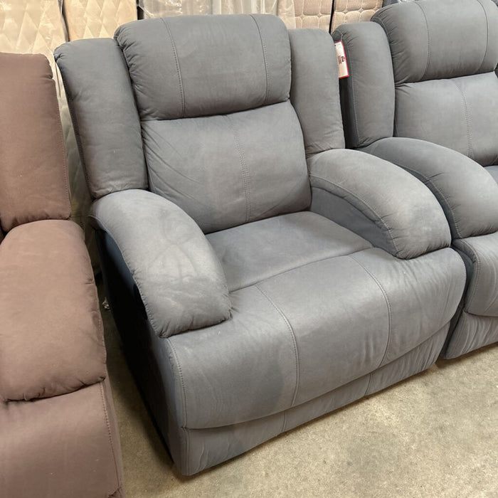 9207 Camryn Recliner (CKH)