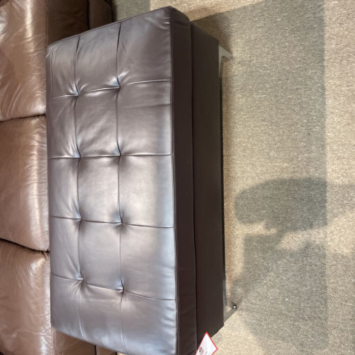 8378 Barrington Ottoman (BMH)