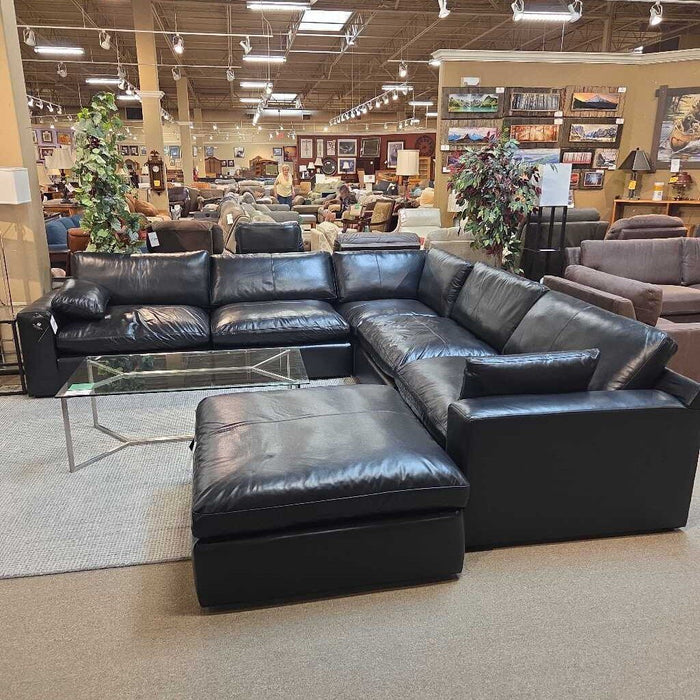 309 5pc Leather Sectional (CCIH)