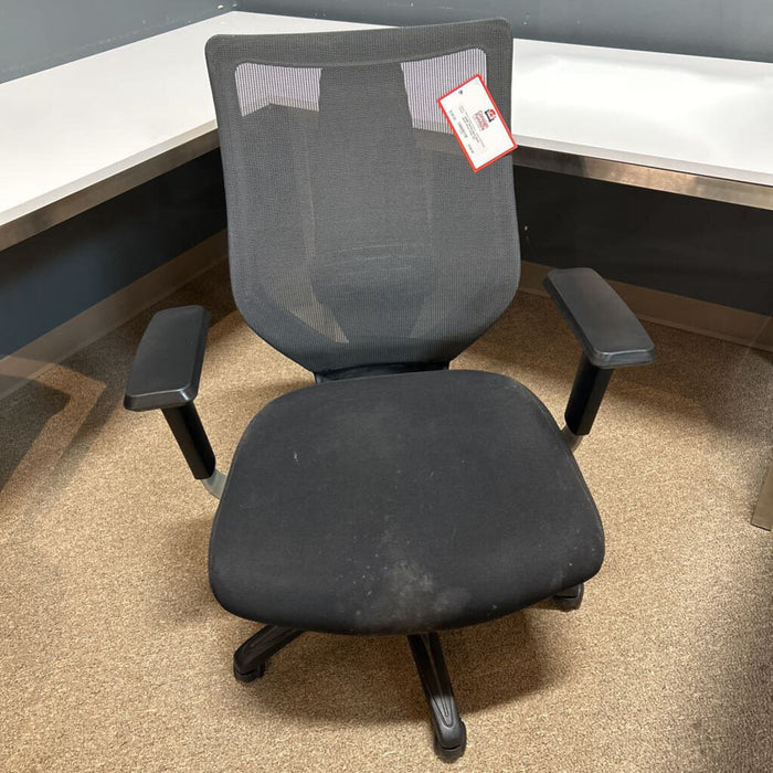 Black Mesh-Back Office Chair (TI)