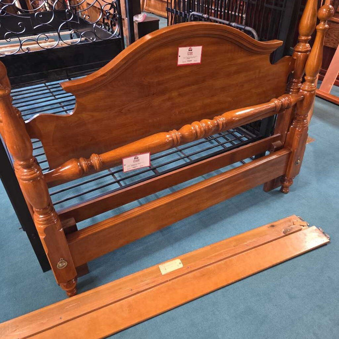 Full LW Bed + Metal Rails (KL)