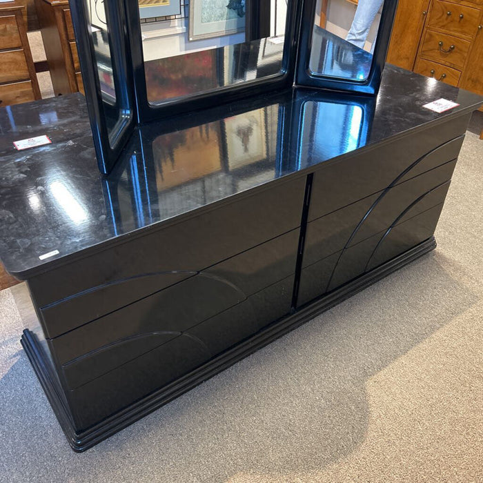 Long Black Dresser w/ Tri-fold Mirror(KHK)