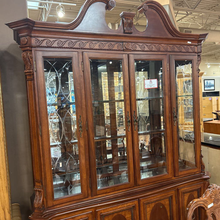 2PC DW Ornate Hutch (SKH)