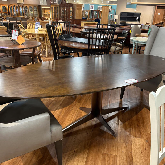 DW Metal Base Table "4 Hands" (IIH)