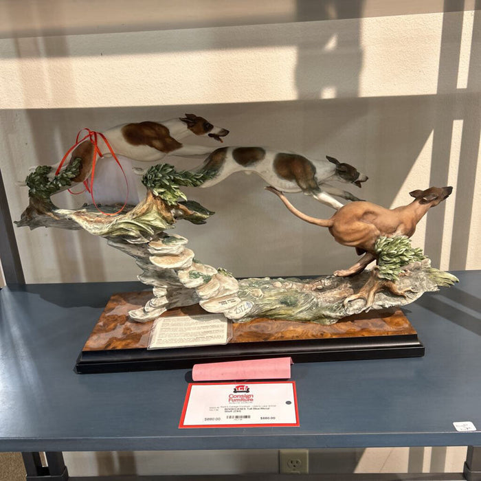 Grey Hound Bust (LSH)