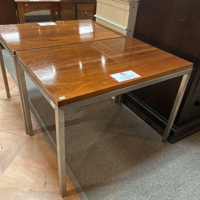 Wood Top End Table With Metal Base (BAH)
