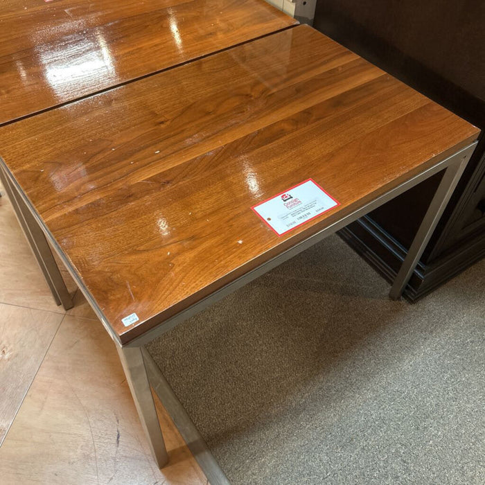 Wood Top End Table With Metal Base (BAH)