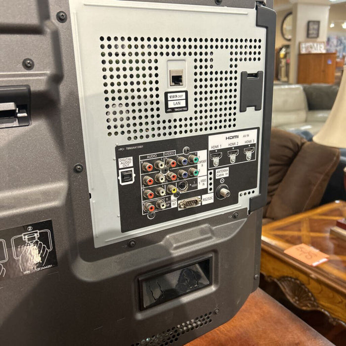 Panasonic Flat Screen TV 65' (MI)