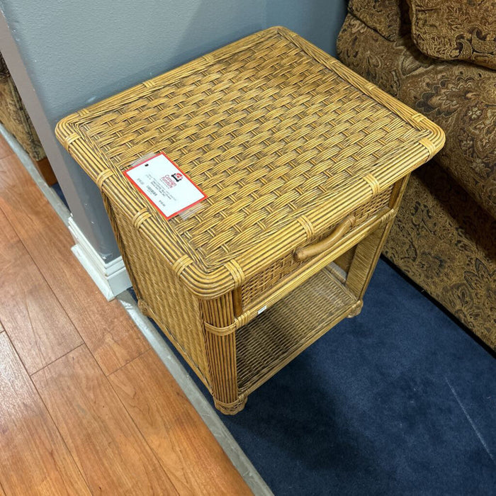 1 Drawer Wicker End Table (SK)
