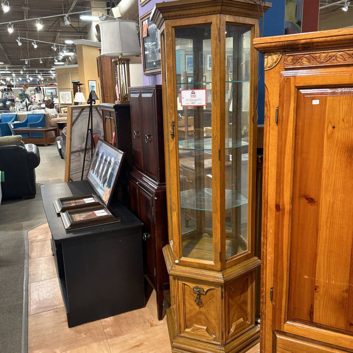 Oak Curved Curio Cabinet (BLA)