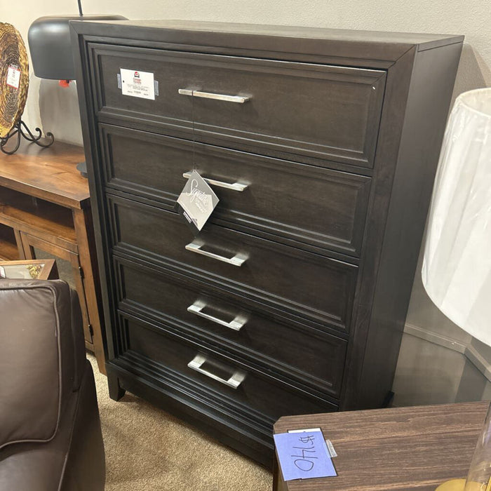 Neymorton 5 Drawer Dresser (B618-46) (SIH)