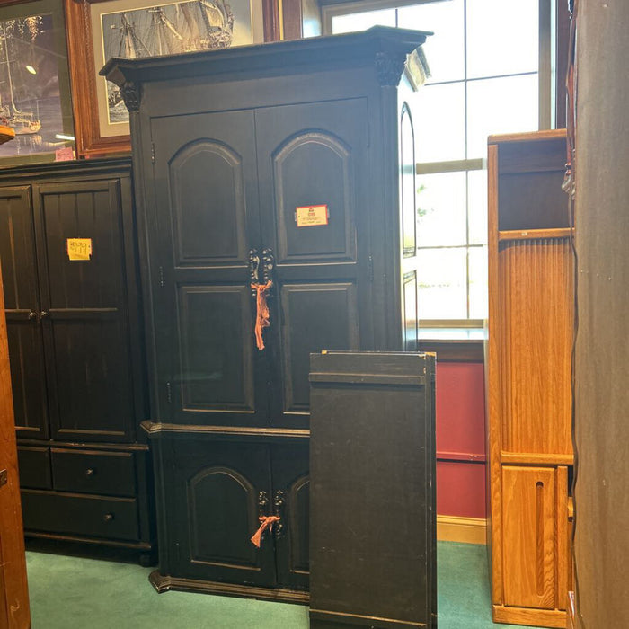 Large Ornate Black Curio(SLH)