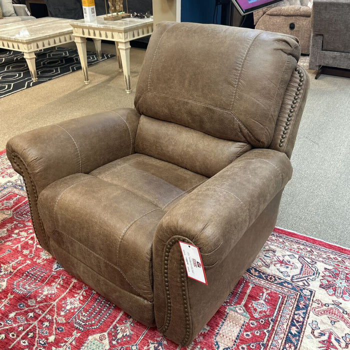 913 Recliner (SAK)