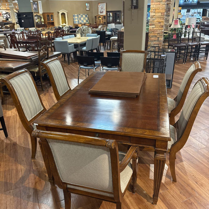 DW Ornate DR Table + 6 Fabric Chairs (SKH)
