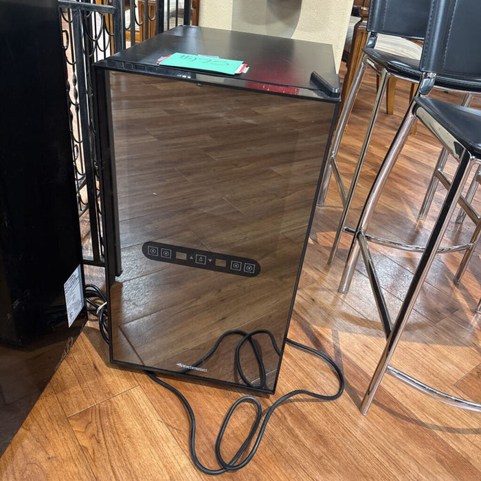 Black Wine Cooler (BAH)