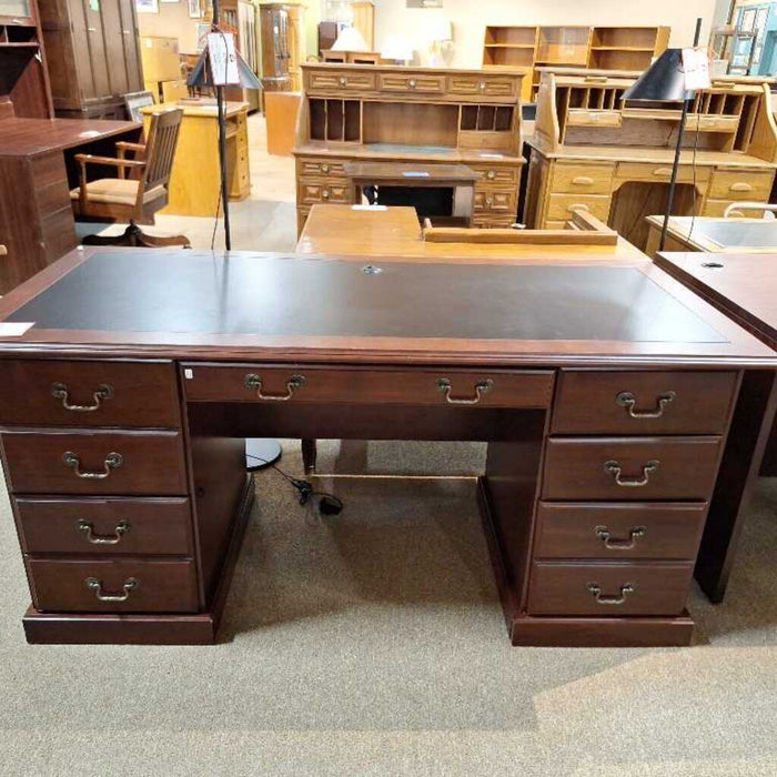 DW 6 Drawer Desk (ABI)