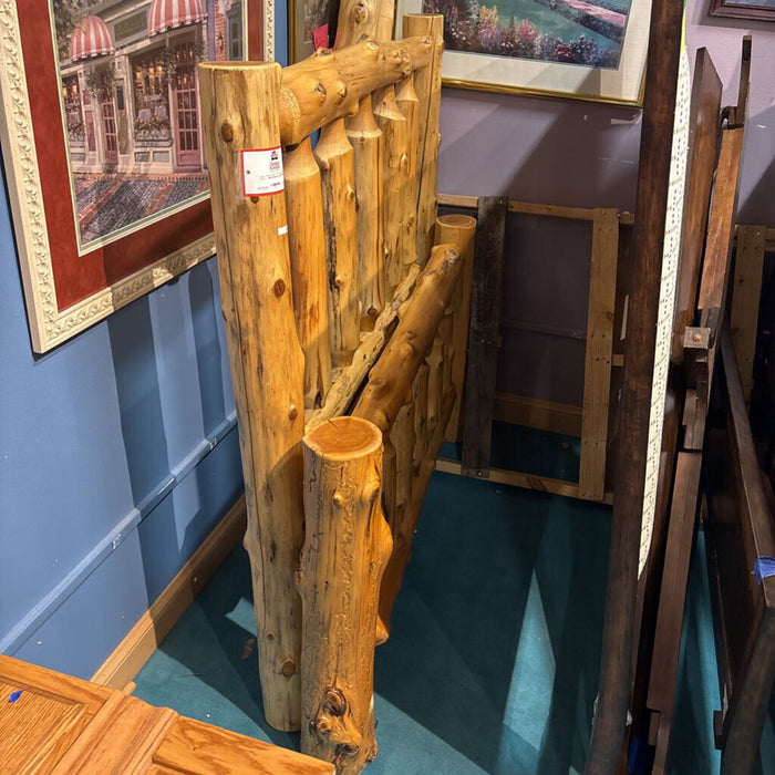 Queen Log Bed (BBLK)