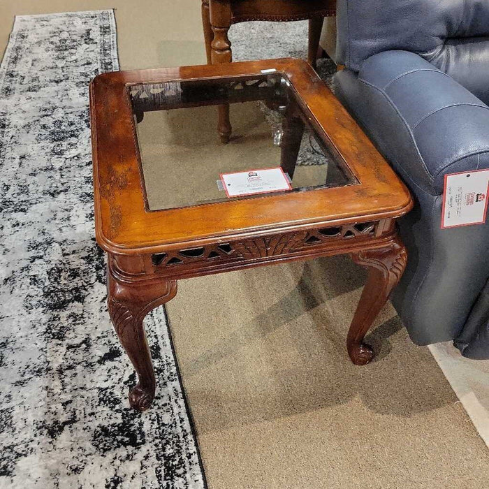 DW + Glass Insert End Table (AA)