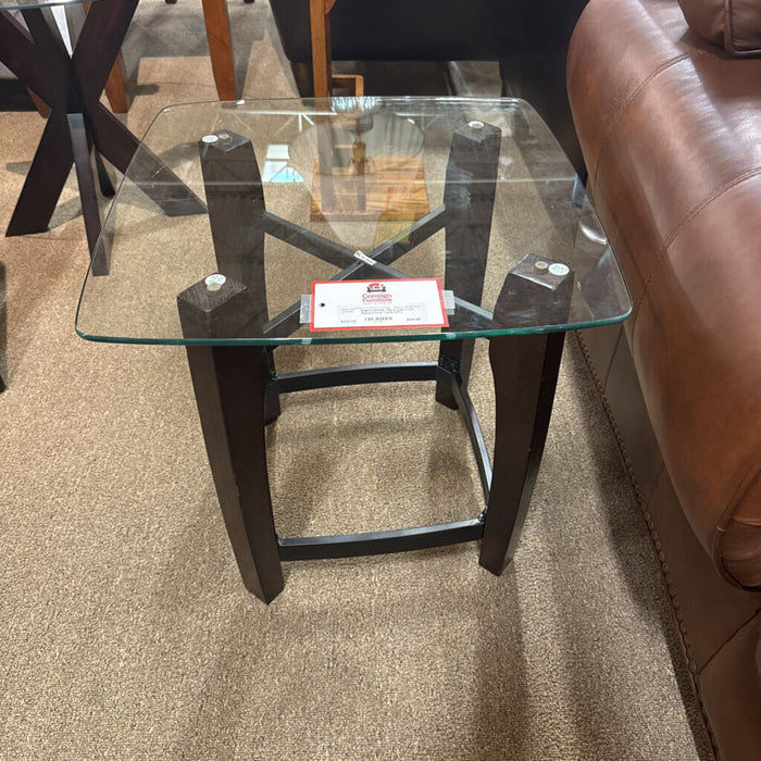 DW + GT Square End Table (AT)
