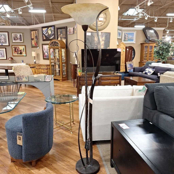 Metal Ornate Floor Lamp (BHA)