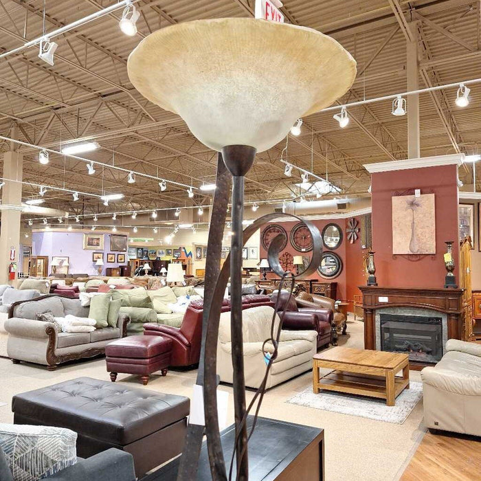 Metal Ornate Floor Lamp (BHA)