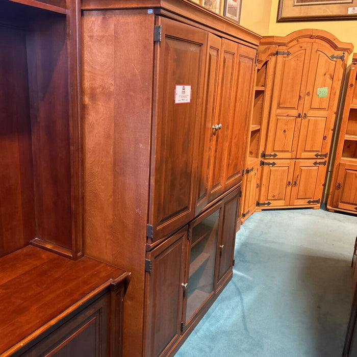 DW TV Armoire + Glass Door (BAI)