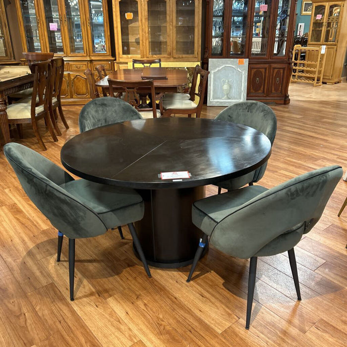 Skovby Black Round Table + 4 Chairs (IIH)
