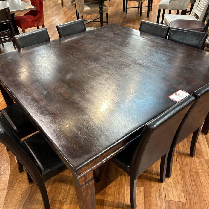 Large DW Table + 8 Chairs (SAK)