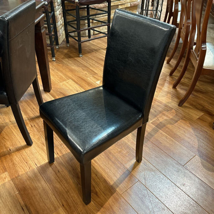 Large DW Table + 8 Chairs (SAK)