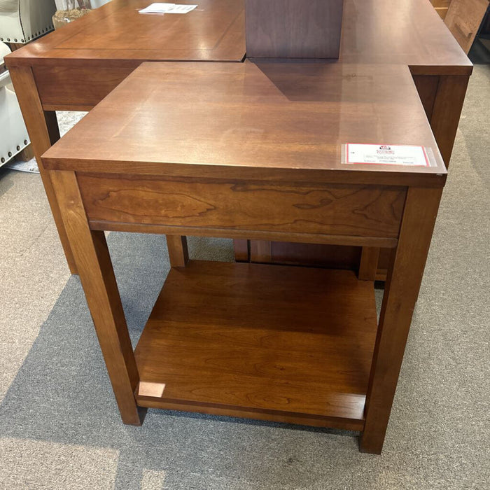 DW Cherry Small Desk (BII)