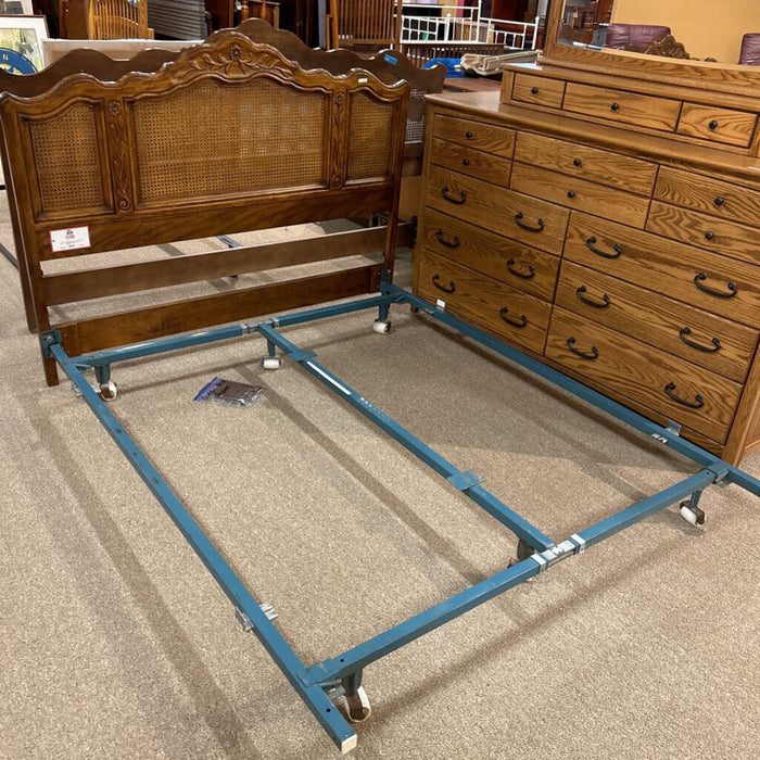 Queen Cane Bed + Metal Frame (SK)
