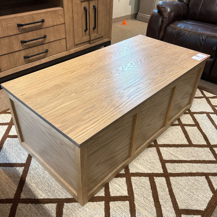 Trunk Style Coffee Table (LSH)