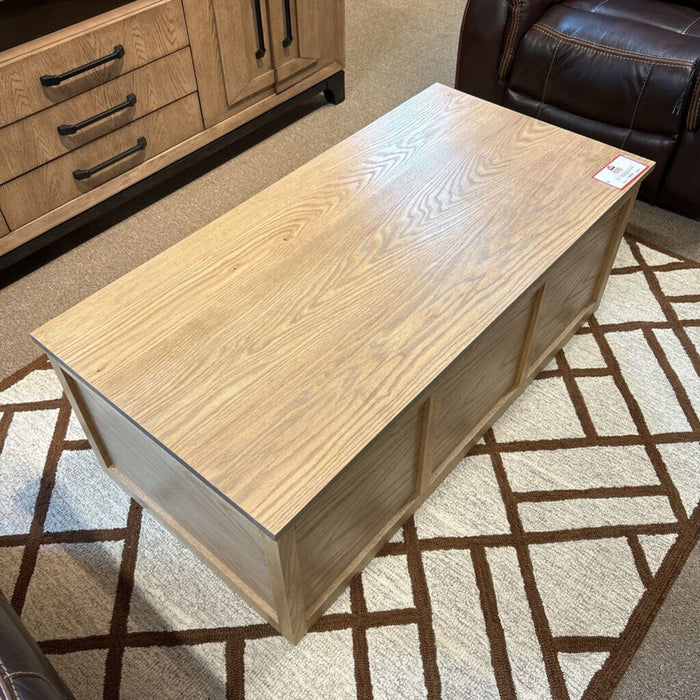 Trunk Style Coffee Table (LSH)