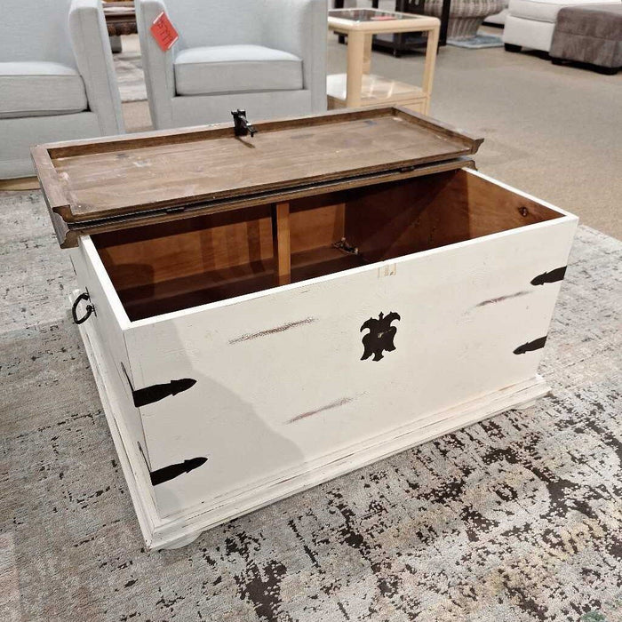 White Rustic Storage Sq Coffee Tbl(LTK)