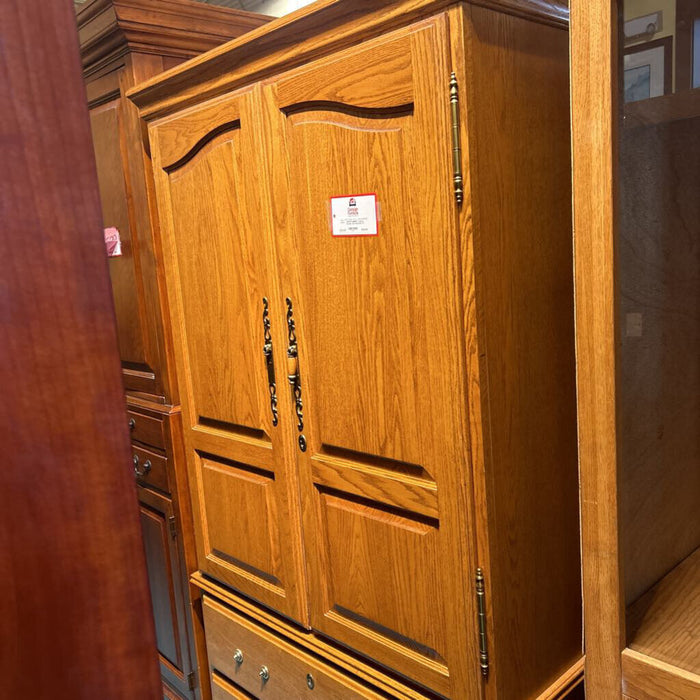 2 Door 2 Drawer Oak Wardrobe TV Armoire (BAH)