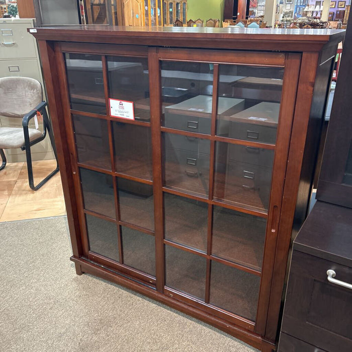 DW Sliding Door Bookcase (LHH)