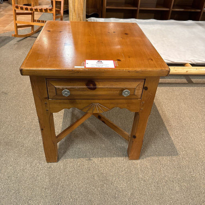 1 Drawer Pine End Table (MI)