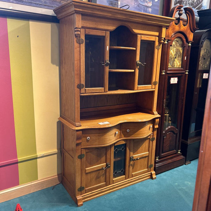 2 Piece Brass Accent Hutch (LCK)