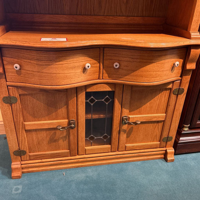 2 Piece Brass Accent Hutch (LCK)