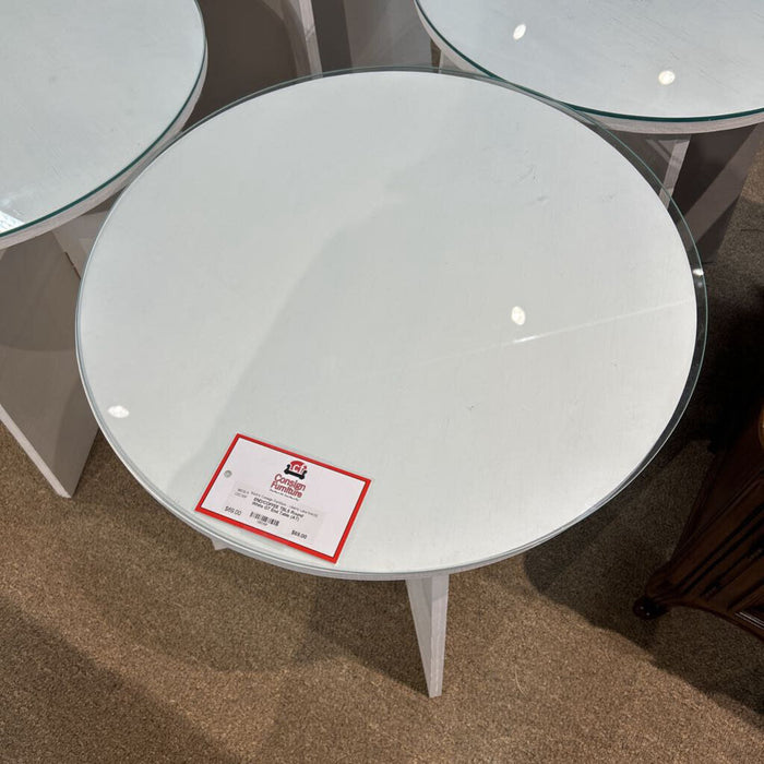 Round White GT End Table (AT)