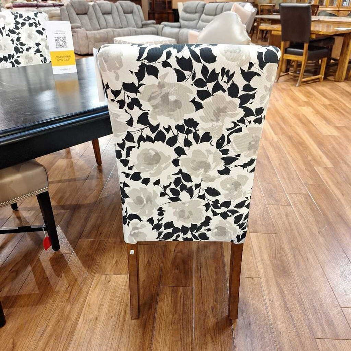 S/2 Black + White Floral Chairs (SK)