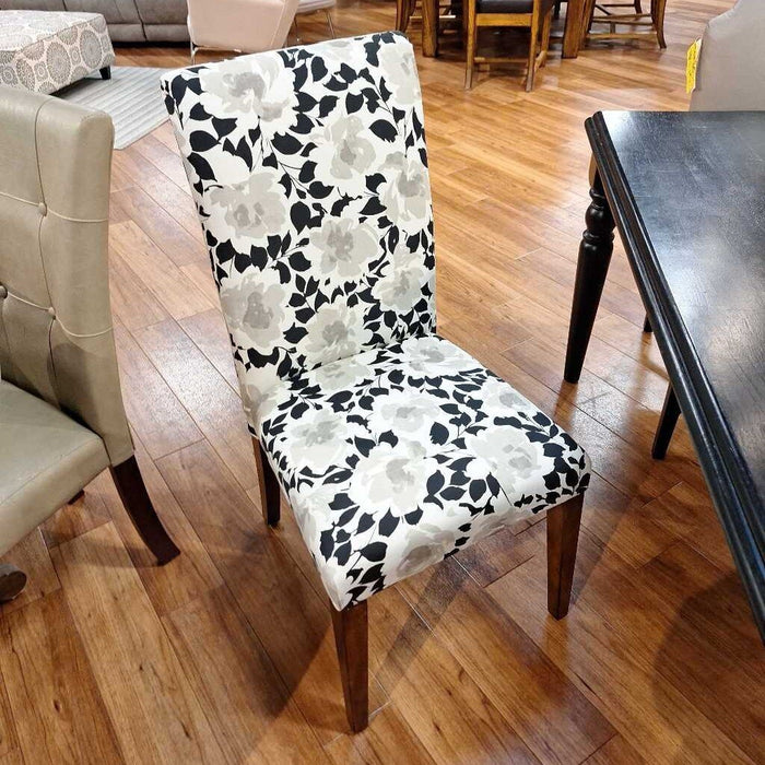S/2 Black + White Floral Chairs (SK)