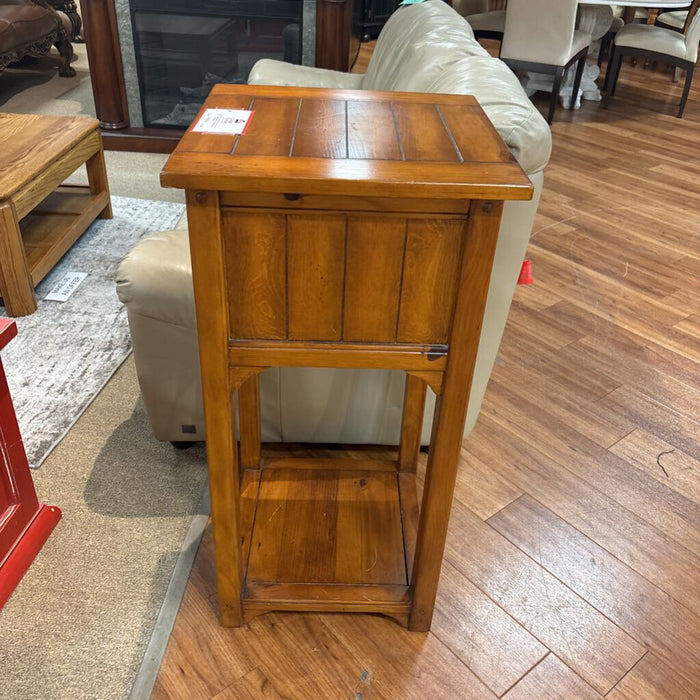 Rustic End Table (BAH)