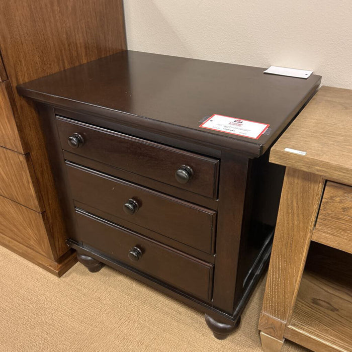 DW Nightstand (BHA)