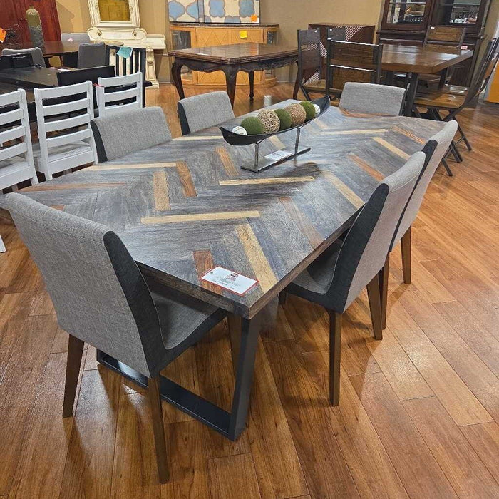 Multi-Color DR Table + 6 Chairs (BBLK)