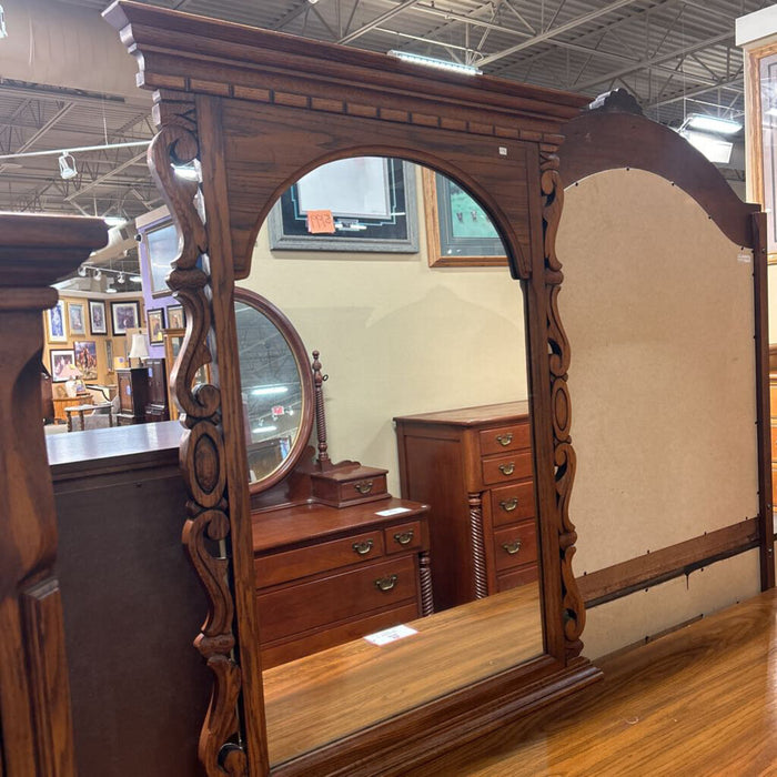 Wood Carved Dresser W/ Mirror (AMK)