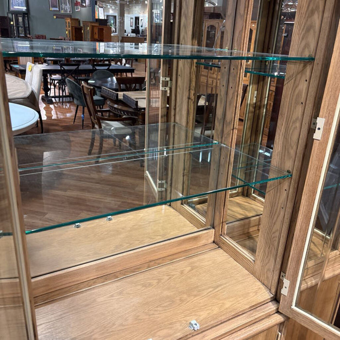 2PC Blonde Fluted Hutch (SKH)