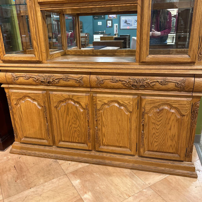 2PC Oak Floral Carved Hutch (KLH)