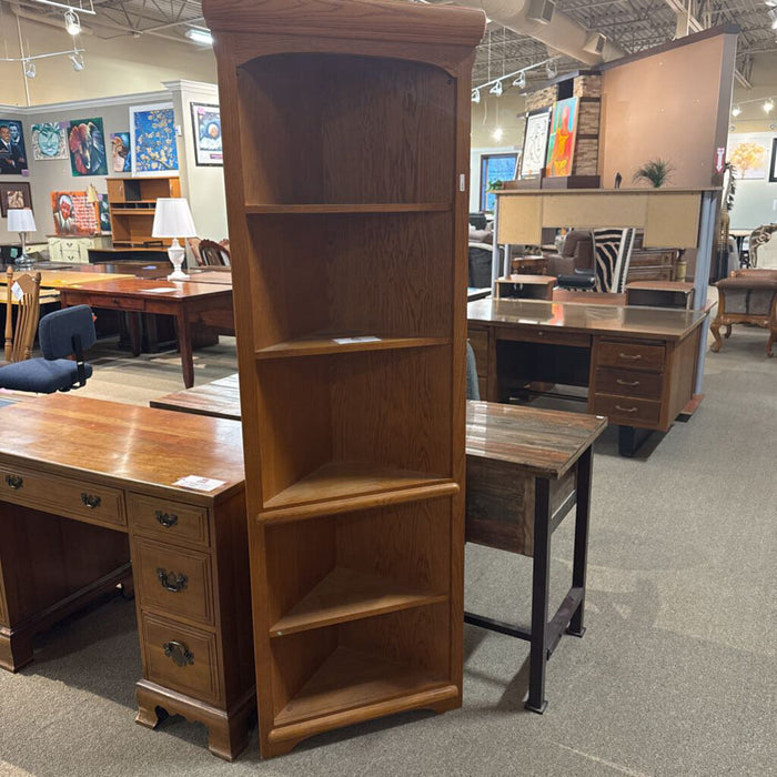 Oak Corner Bookcase (BLA)
